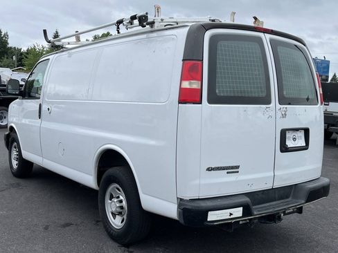 Used 2015 Chevrolet Express 2500 RWD image 7