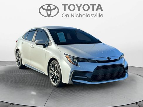 Used 2022 Toyota Corolla SE image 8