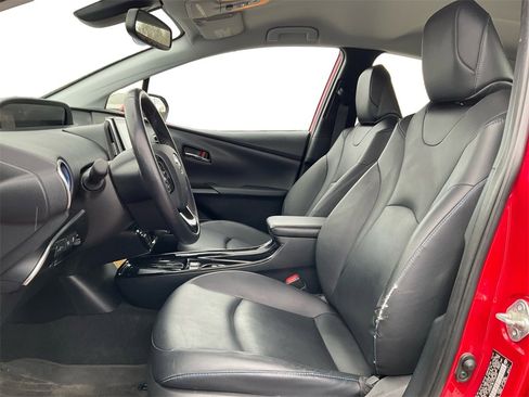 Used 2020 Toyota Prius L Eco image 22