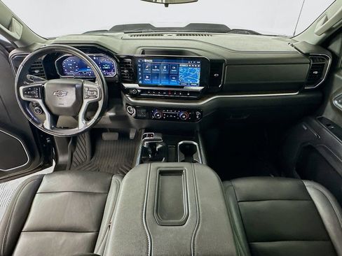 Used 2022 Chevrolet Silverado 1500 LT Trail Boss w/ LT Trail Boss Premium Package image 3