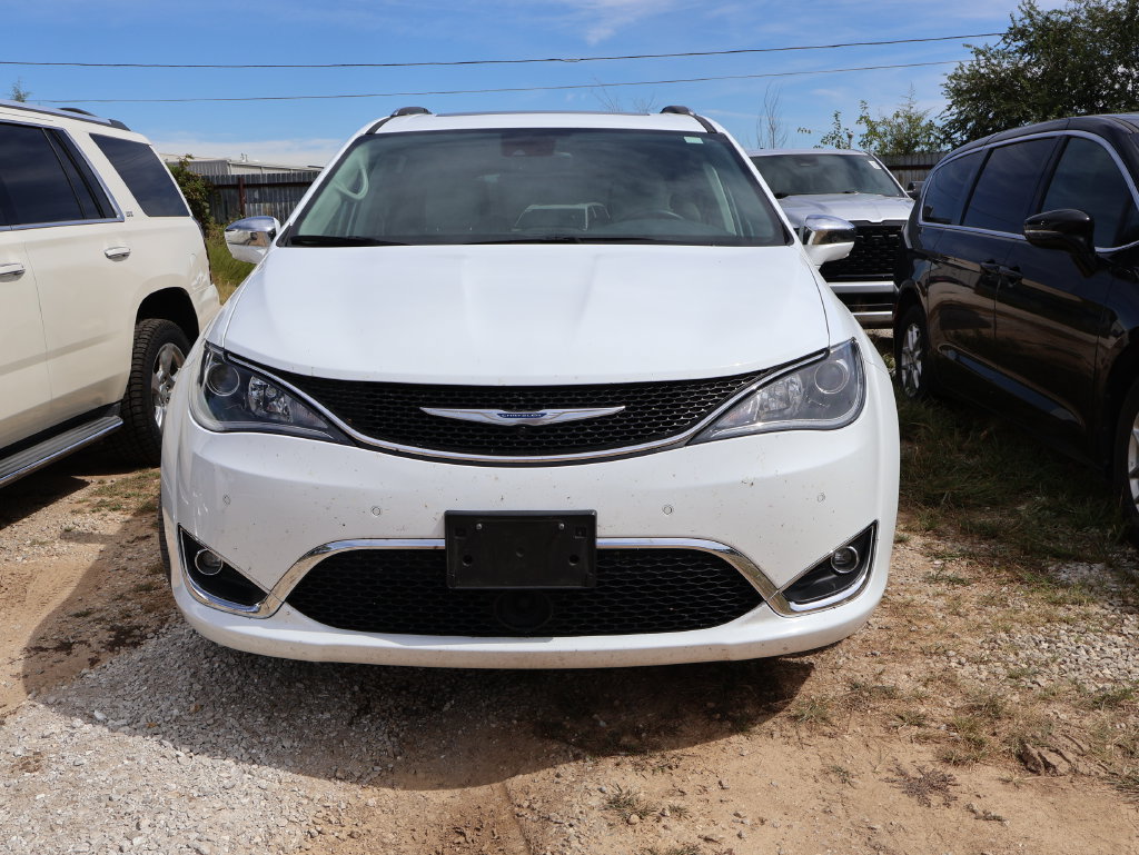 Used 2017 Chrysler Pacifica Limited w/ Advanced Safetytec Group FWD image 6