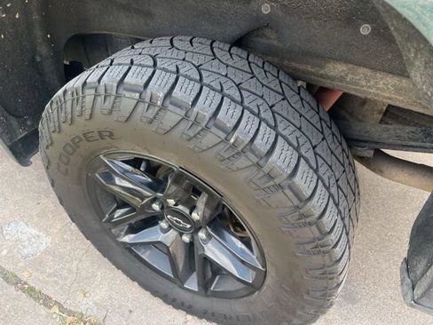 Used 2020 Chevrolet Silverado 1500 LT w/ Texas Edition image 11