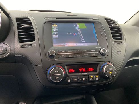 Used 2016 Kia Forte EX w/ EX Premium Package image 18