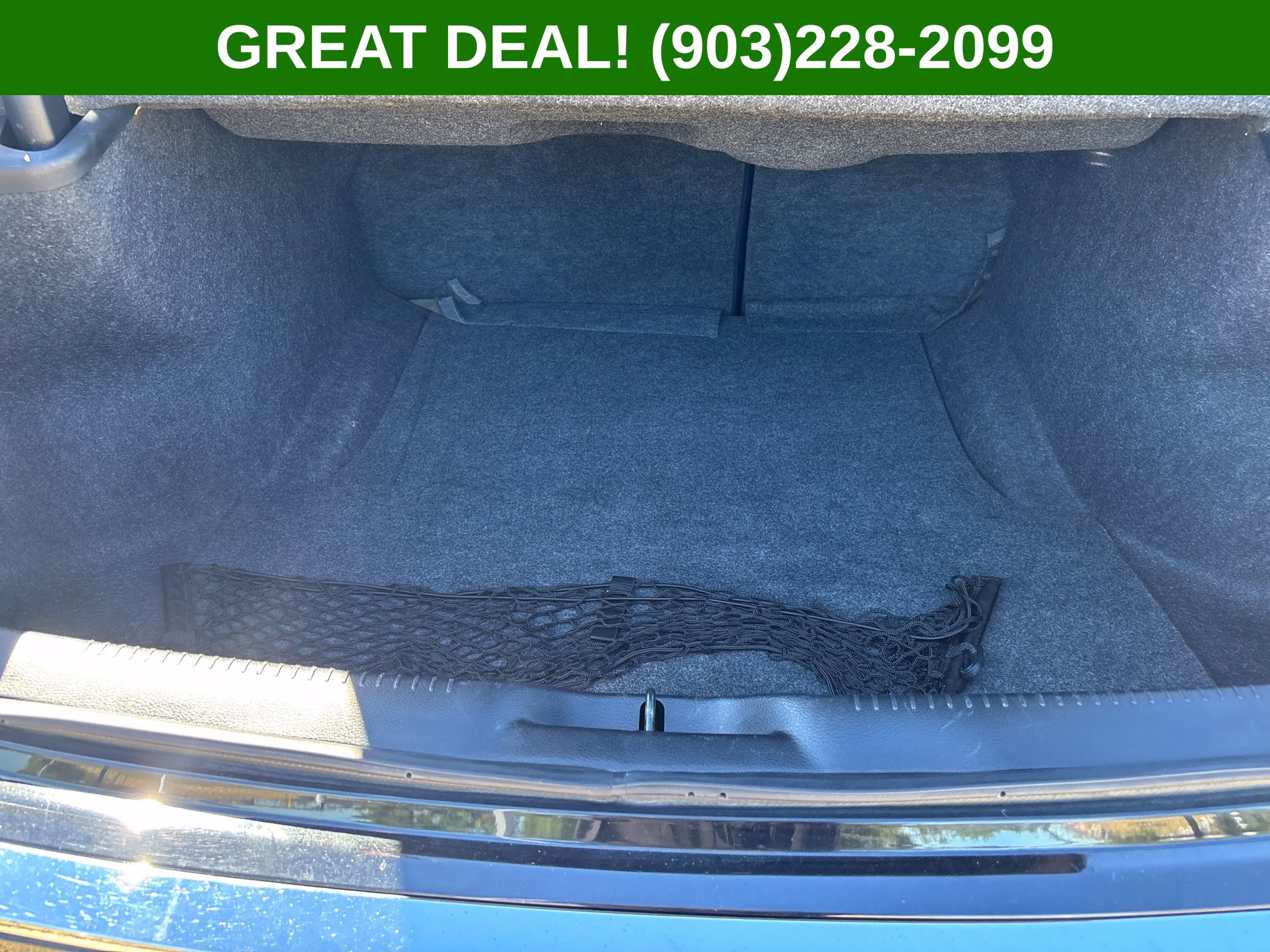Used 2016 Chrysler 300 C RWD image 9