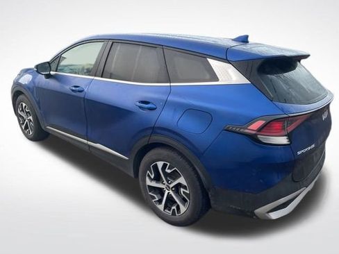 Used 2025 Kia Sportage EX image 7