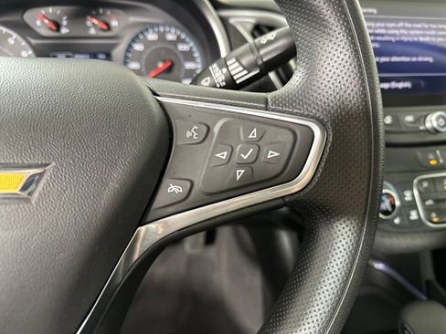 Used 2022 Chevrolet Malibu LT image 16