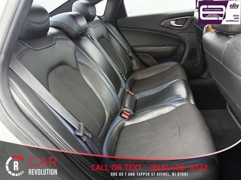 Used 2015 Chrysler 200 S w/ Navigation & Sound Group I FWD image 30