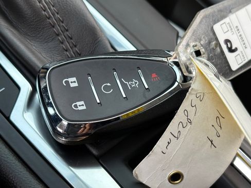 Used 2019 Chevrolet Equinox LT image 38