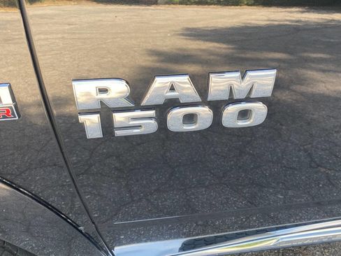 Used 2017 RAM 1500 Limited AWD/4WD image 12