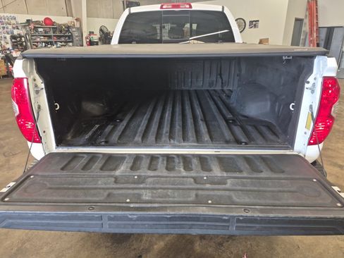 Used 2021 Toyota Tundra SR5 AWD/4WD image 8