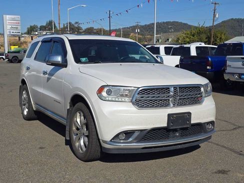 Used 2017 Dodge Durango Citadel w/ Technology Group AWD/4WD image 11