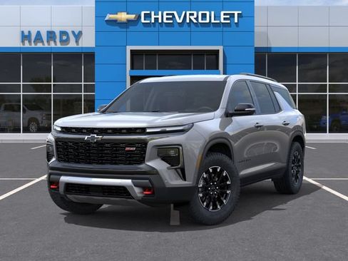 New 2026 Chevrolet Traverse Z71 w/ Enhanced Driving Package AWD/4WD image 6