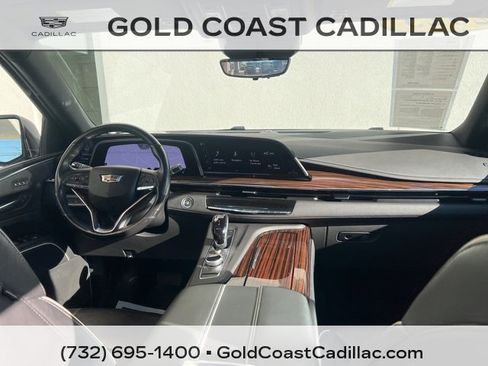 Certified 2023 Cadillac Escalade Premium Luxury image 11