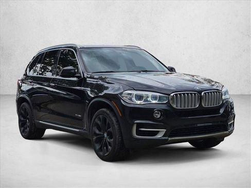 Used 2017 BMW X5 xDrive50i AWD/4WD image 3