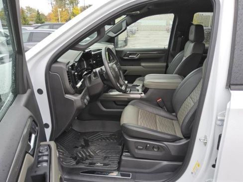 Used 2024 Chevrolet Silverado 1500 ZR2 w/ ZR2 Bison Edition image 8