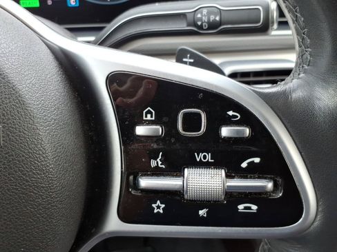 Used 2020 Mercedes-Benz GLS 450 4MATIC image 17