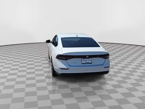 Used 2023 Honda Accord EX image 7