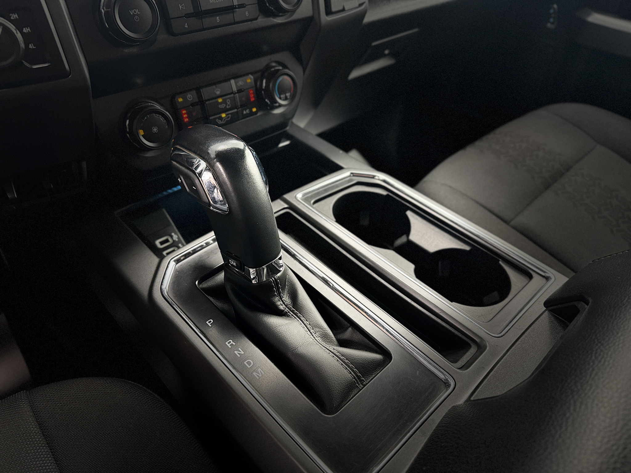 Used 2019 Ford F150 XLT w/ Equipment Group 302A Luxury AWD/4WD image 26