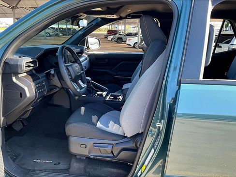 Used 2025 Toyota 4Runner TRD Off-Road AWD/4WD image 8
