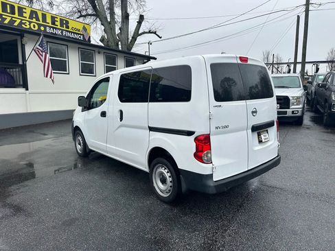 Used 2016 Nissan NV200 S w/ Cruise Control Package image 4
