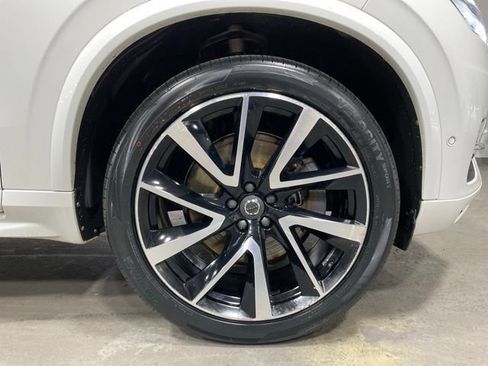 Used 2019 Volvo XC90 T6 Momentum w/ Advanced Package AWD/4WD image 34
