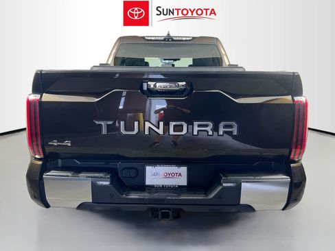 Used 2022 Toyota Tundra Limited AWD/4WD image 5