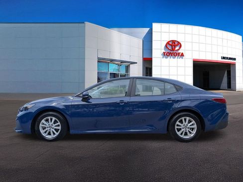 Used 2025 Toyota Camry LE FWD image 13