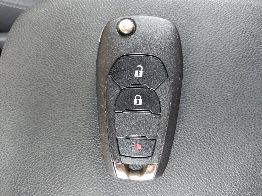 Used 2025 Chevrolet Trax LS FWD image 32