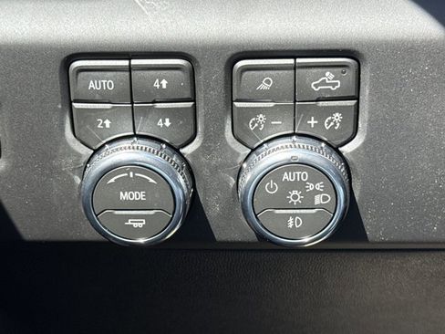 New 2026 GMC Sierra 1500 AT4X w/ LPO, Black Badging Package AWD/4WD image 24