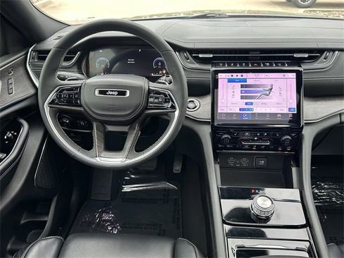 Used 2023 Jeep Grand Cherokee L Overland w/ Luxury Tech Group IV image 11