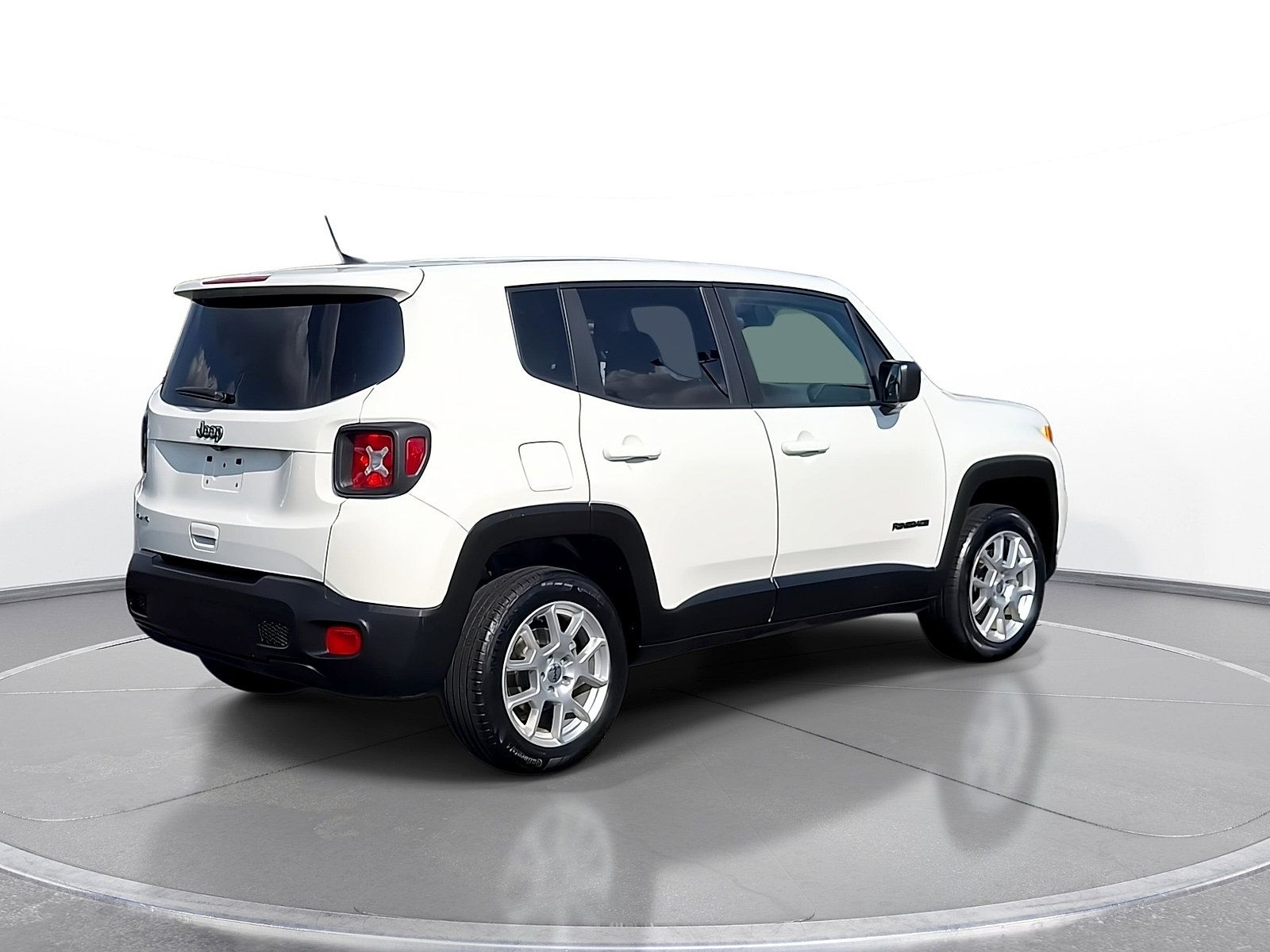 Used 2023 Jeep Renegade Latitude AWD/4WD image 8