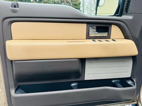 Used 2013 Ford F150 XLT w/ XLT Chrome Pkg image 11