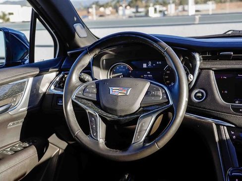Used 2023 Cadillac XT5 Premium Luxury image 18