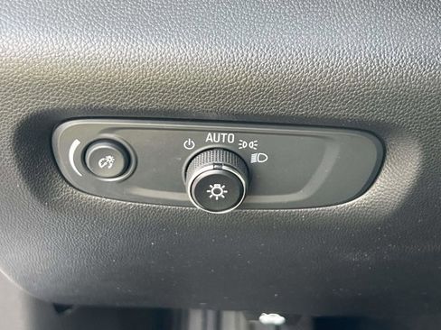 Used 2023 Chevrolet Traverse LT w/ LPO, Cargo Package AWD/4WD image 20