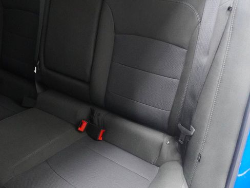 Used 2018 Chevrolet Cruze LT w/ Convenience Package FWD image 5