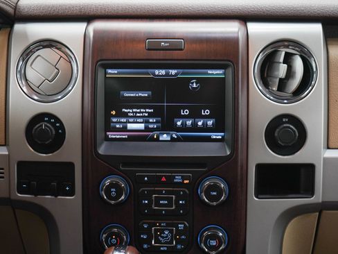 Used 2014 Ford F150 King Ranch w/ King Ranch Luxury Package AWD/4WD image 15