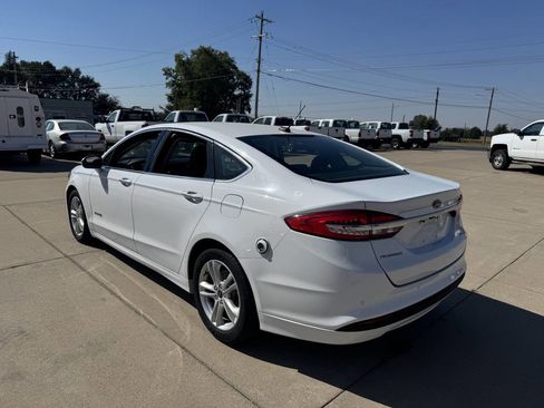Used 2018 Ford Fusion SE w/ Equipment Group 602A image 9