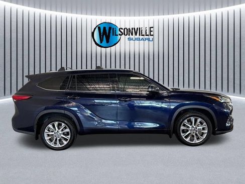 Used 2021 Toyota Highlander Limited AWD/4WD image 15