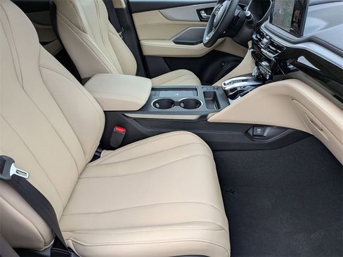 New 2026 Acura MDX SH-AWD image 32