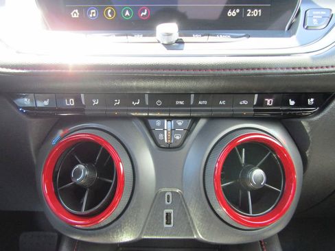 Used 2024 Chevrolet Blazer RS w/ Enhanced Convenience Package AWD/4WD image 35