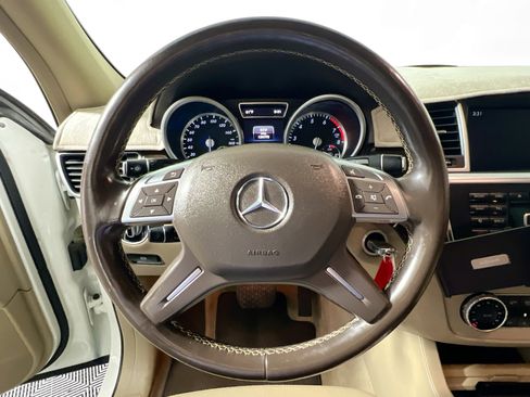 Used 2015 Mercedes-Benz ML 350 4MATIC image 17