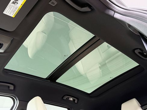 Used 2023 BMW X1 xDrive28i w/ Convenience Package image 17