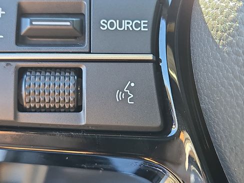 Certified 2025 Honda HR-V Sport image 27