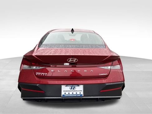 New 2026 Hyundai Elantra Limited FWD image 8