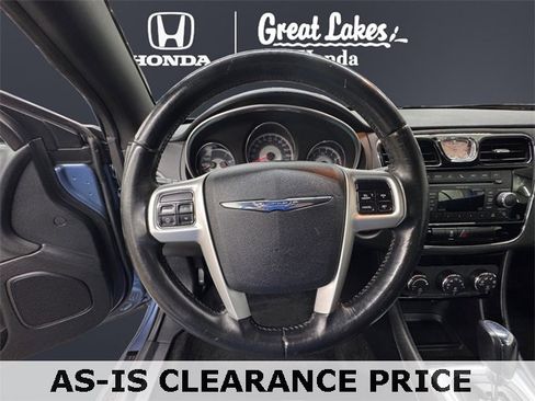 Used 2011 Chrysler 200 Touring image 12