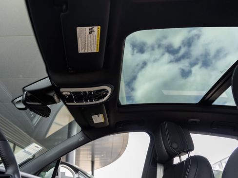 New 2026 Porsche Macan S image 28