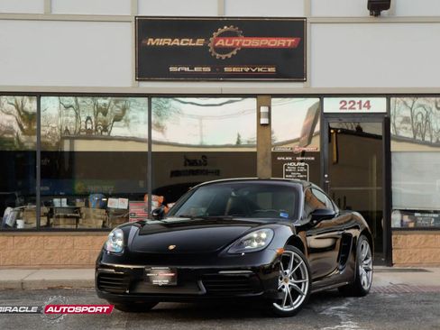 Used 2018 Porsche 718 Cayman image 1