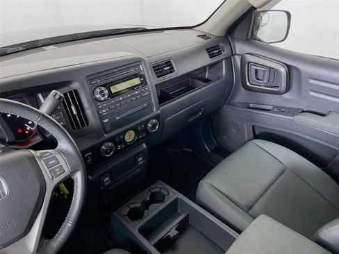 Used 2014 Honda Ridgeline Sport image 25