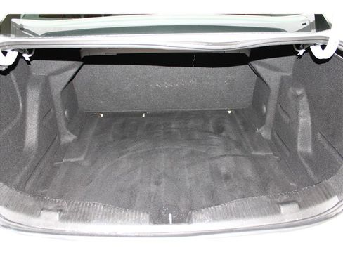 Used 2019 Chevrolet Cruze Sedan image 19