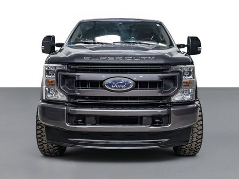 Used 2020 Ford F250 XLT AWD/4WD image 3